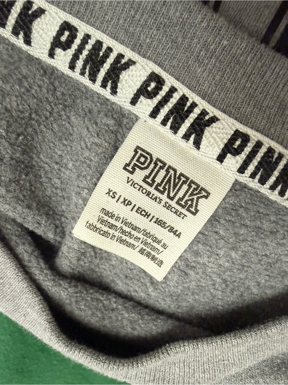 Victoria's Secret PINK Oversized crewneck - Picture 4 of 4
